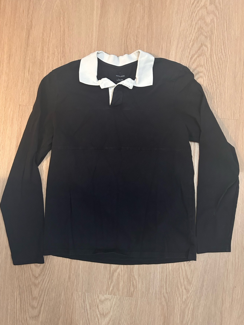 Everlane Black Long-Sleeve Top with White Contrast Collar